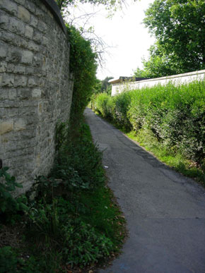 Footpath to the King's Mill