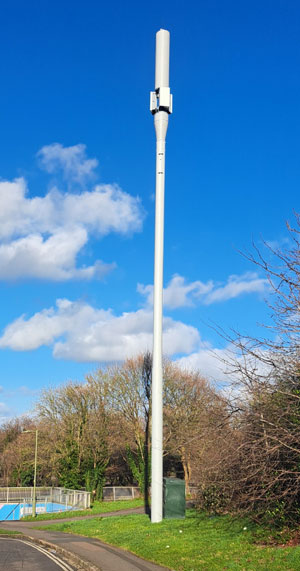 5G mast at Barton Road